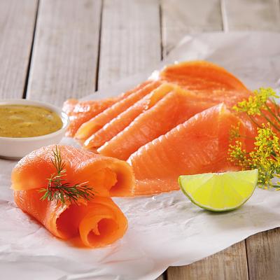 Rauchlachs geschnitten 350 g und 1 x 50 g Dillsauce