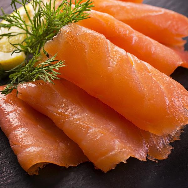 Rauchlachs mit Dillsauce u. Prosecco